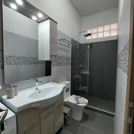 Menta Apartment Tolo